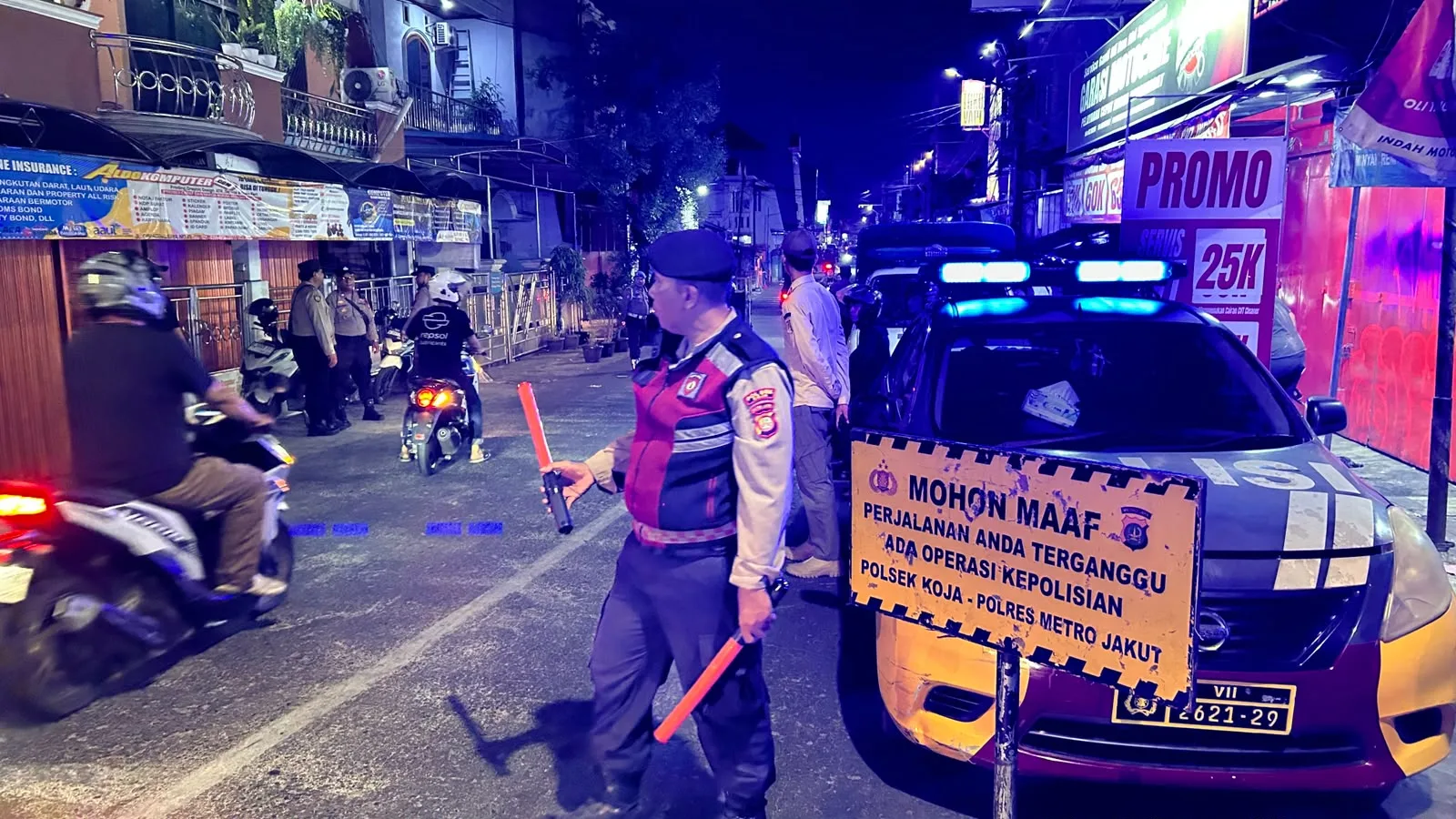 Beritaliputan.id || JAKARTA — Polsek Koja, Polres Metro Jakarta Utara, menggelar patroli skala sedang melalui Kegiatan Rutin yang Ditingkatkan (KRYD) pada Sabtu malam (17/10/2026) hingga Minggu dini hari