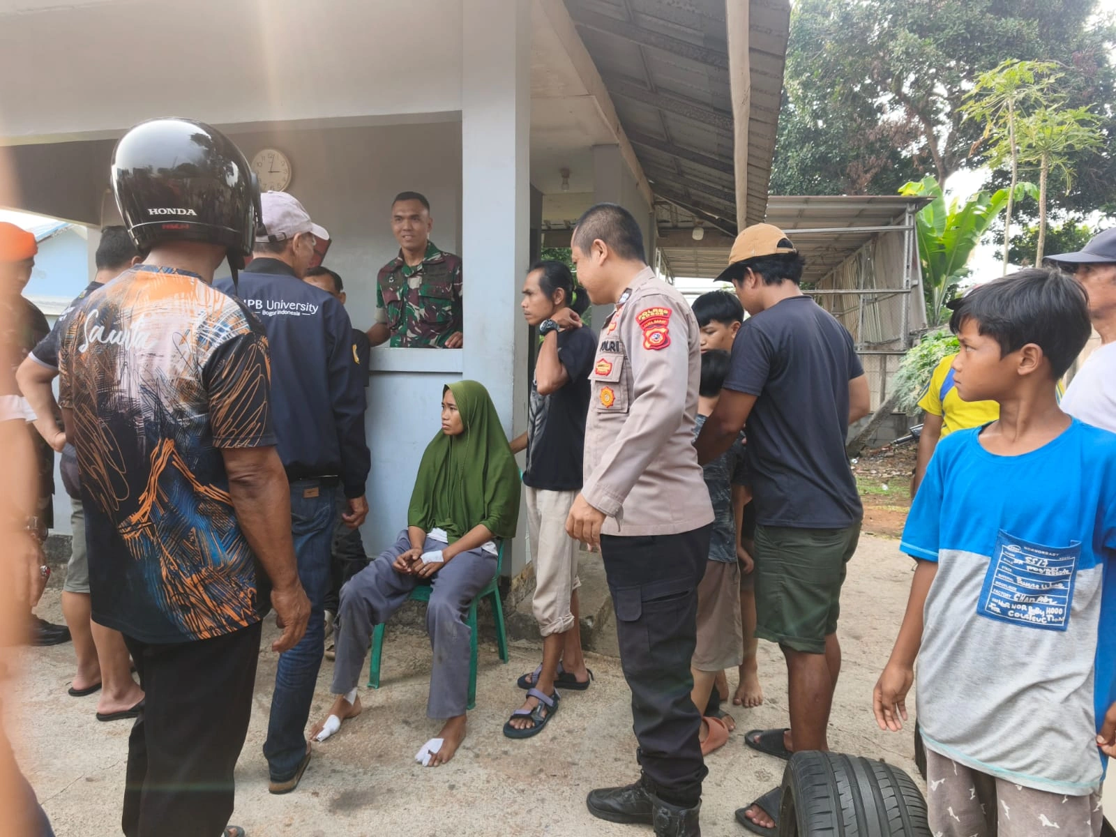 Jajaran Polsek Rumpin, Polres Bogor, mengamankan seorang pria berinisial AB alias Tiar yang diduga melakukan tindak pidana pencurian sepeda motor di Kampung Cikoleang, Desa Sukamulya, Kecamatan Rumpin, Kabupaten Bogor,